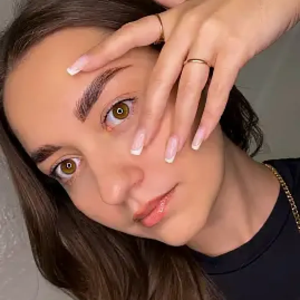 Alexandra_lash.brow.artist