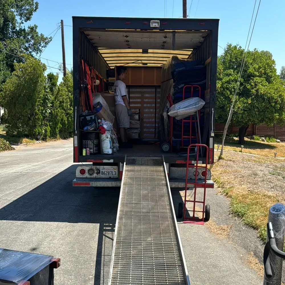 Moving_Company